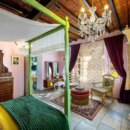 Tina's Country אסקאס