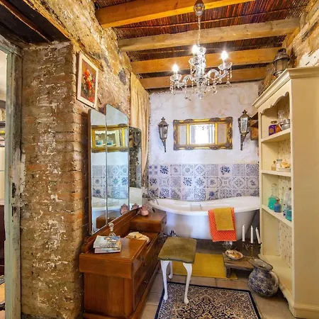 Tina's Country Askas